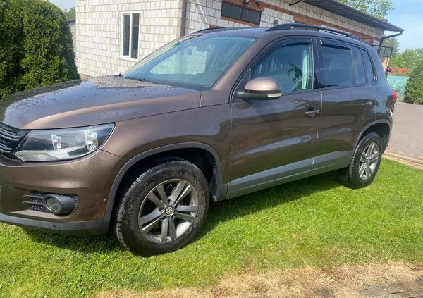 volkswagen Volkswagen Tiguan cena 42000 przebieg: 259827, rok produkcji 2012 z Małomice